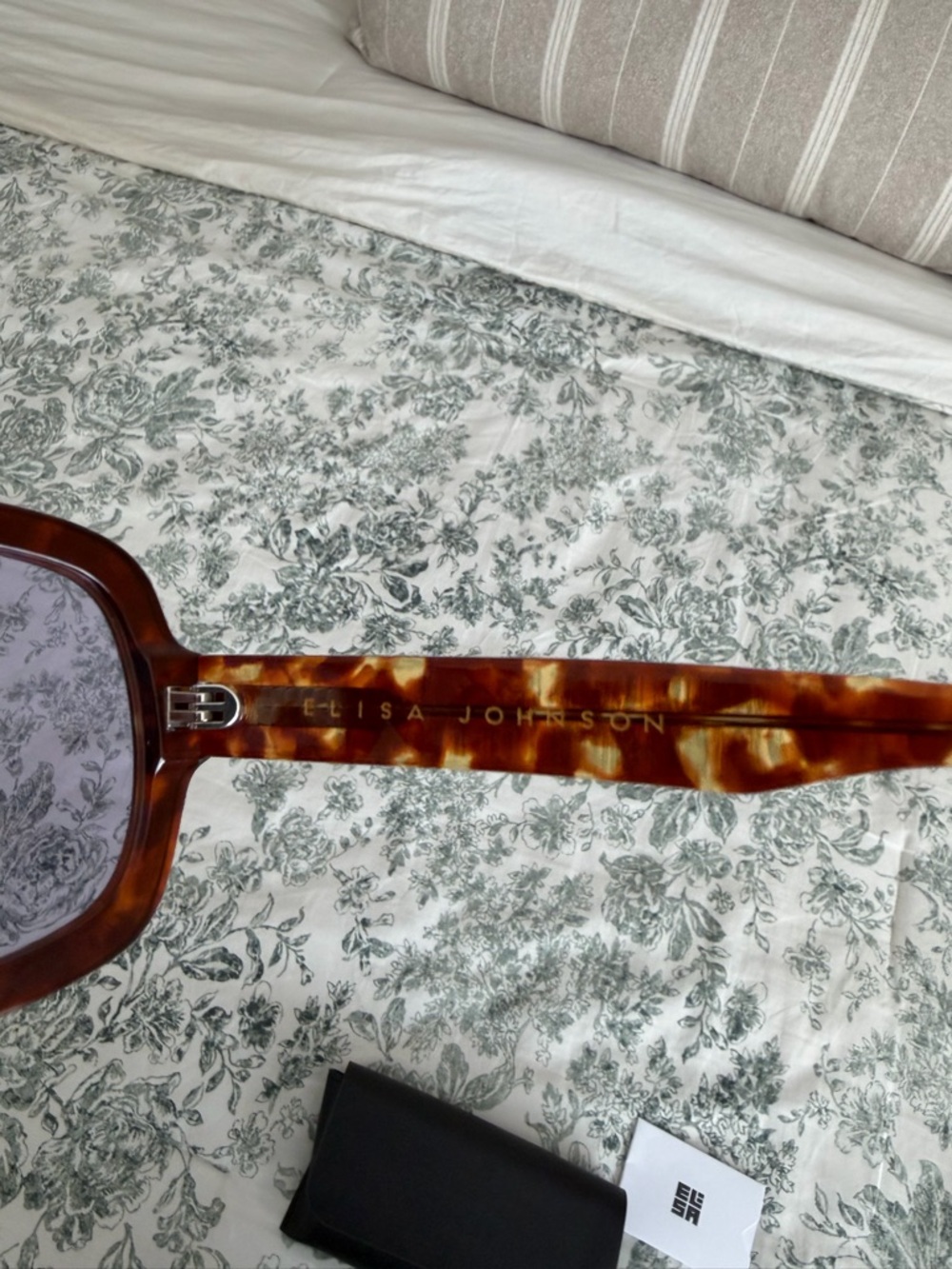 Elisa Johnson Jane Sunglasses - Picture 5 of 6